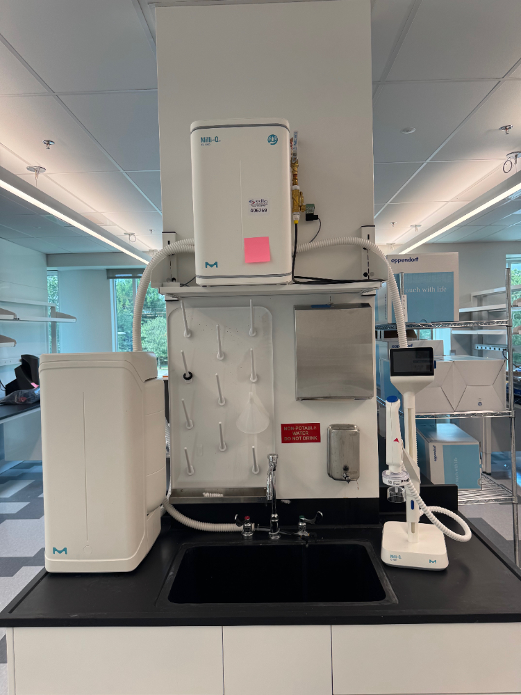Image of Millipore Milli-Q IQ 7005 Lab Water Purification System